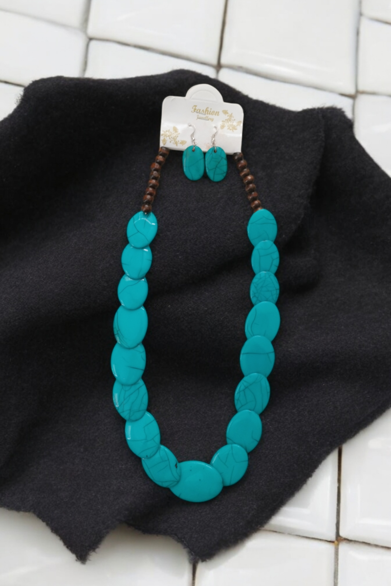 Fancy Resin Turquoise Blue Necklace Set - Image 8
