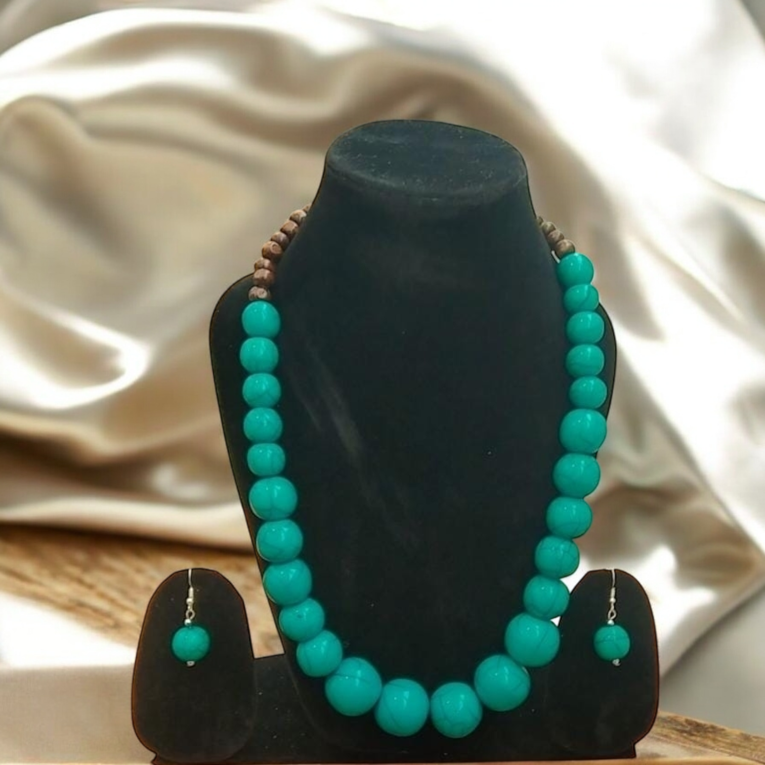 Fancy Resin Turquoise Blue Necklace Set - Image 3