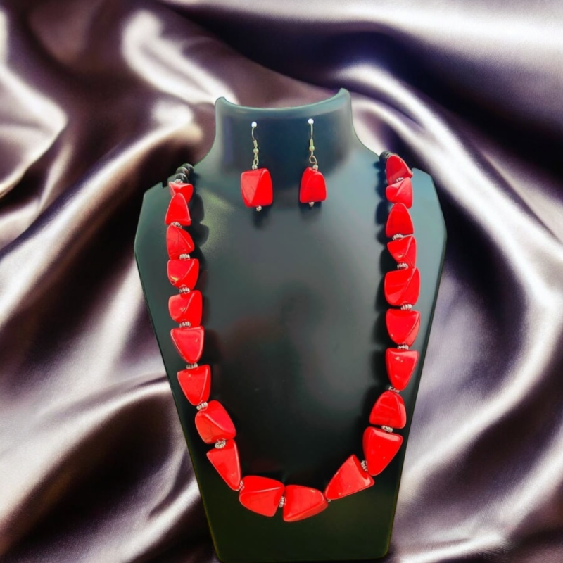 Red Geometric Beads Necklace Set
