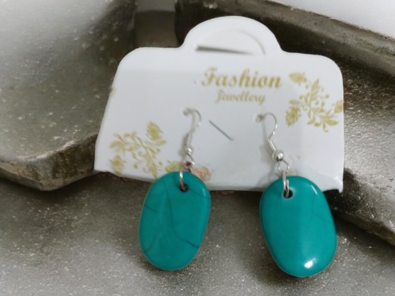 Fancy Resin Turquoise Blue Necklace Set - Image 9