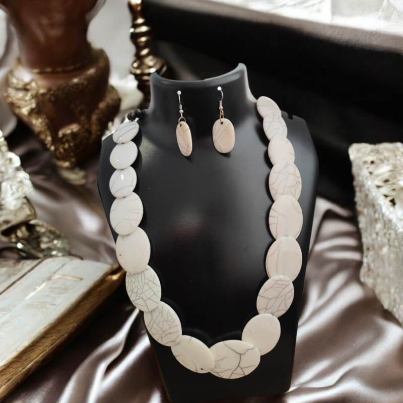 Fancy Resin White Necklace Set - Image 2