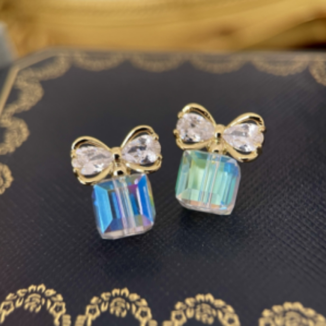Bow Gift Stud Earrings