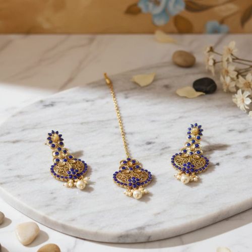 231Indian Maang Tikka and Earrings featuring blue Kundan stones and pearls. - Image 3
