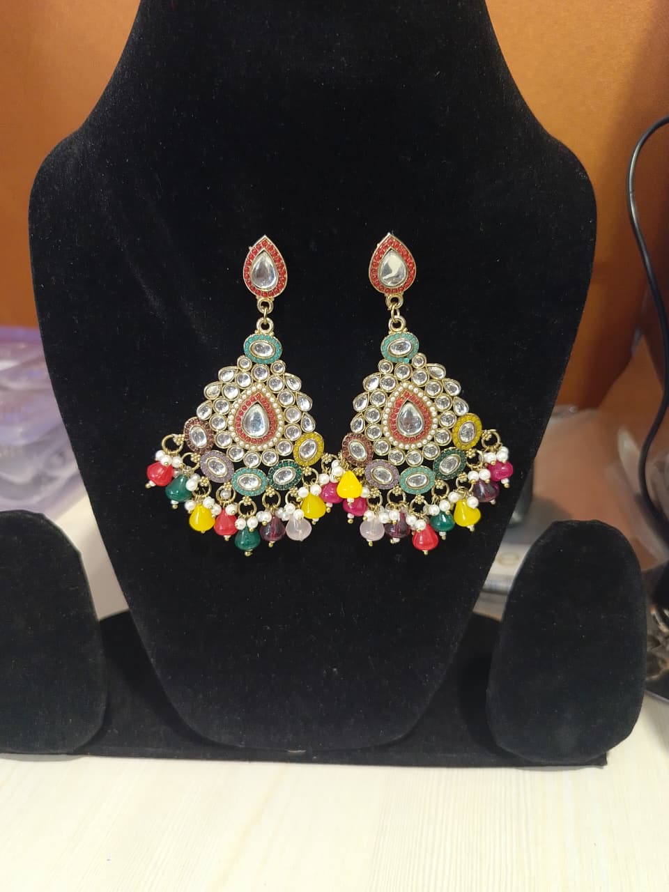 Fancy Kundan or Polki Earrings - Image 3