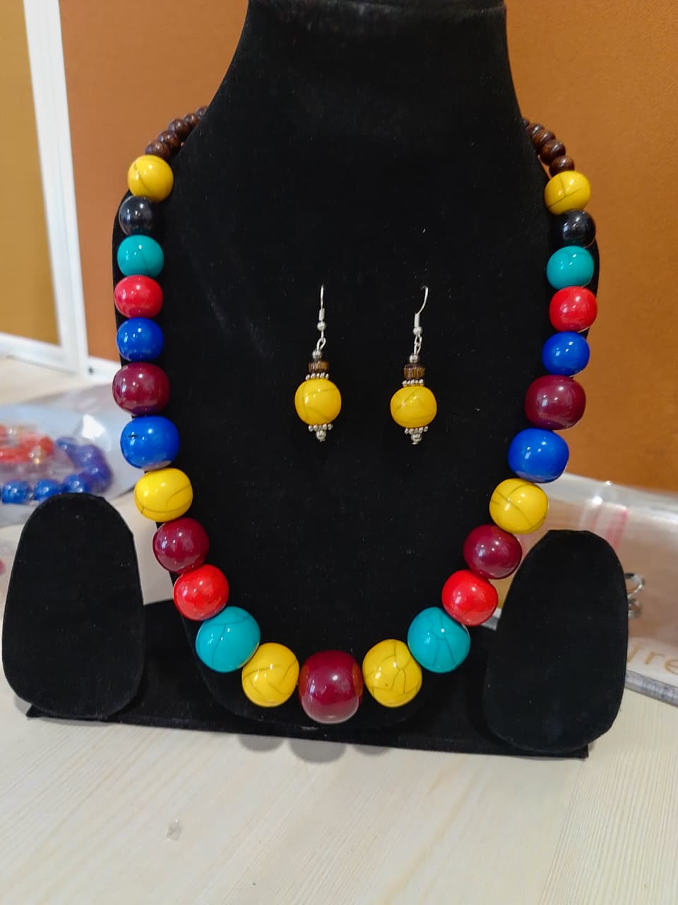 colorful bead necklace and matching dangle earrings, - Image 3