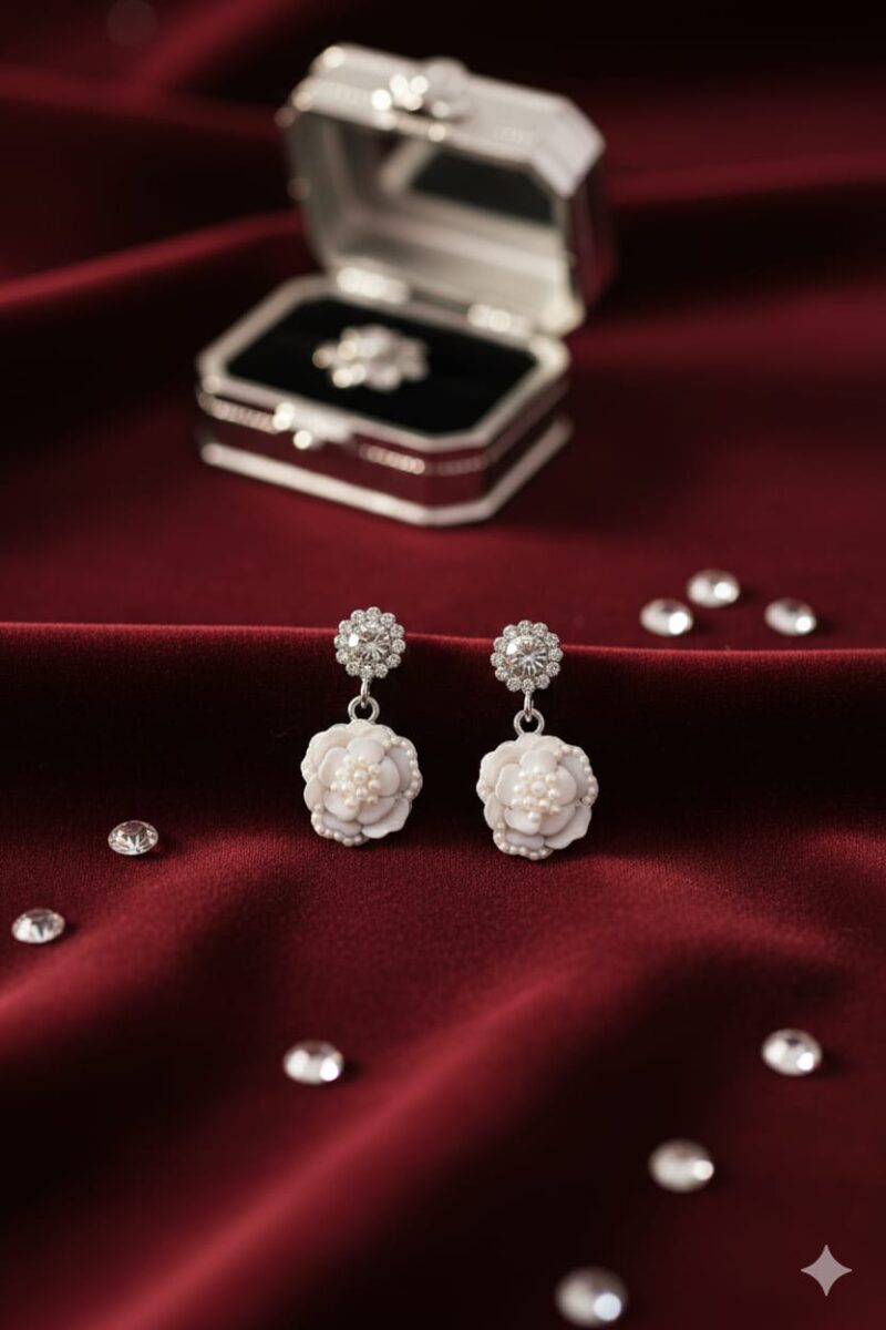 111flower classy earrings white - Image 4